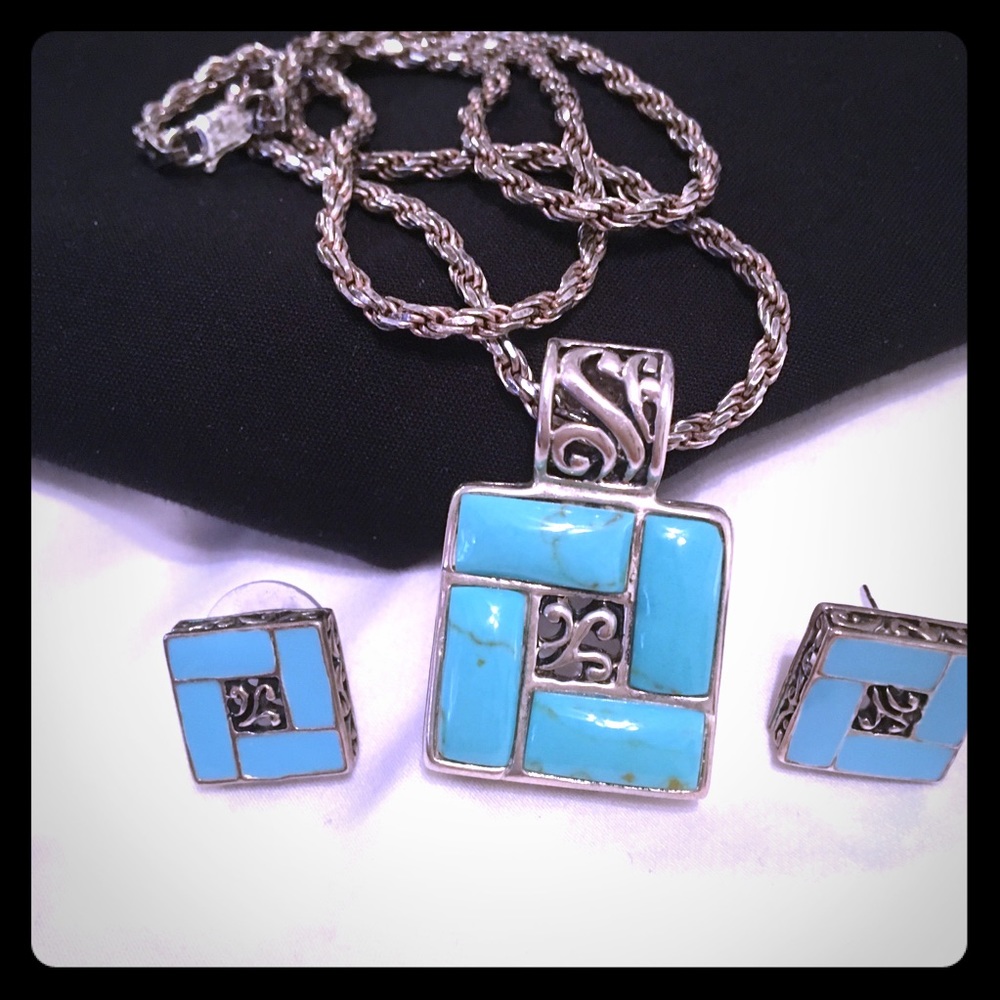 Necklace Earrings Set